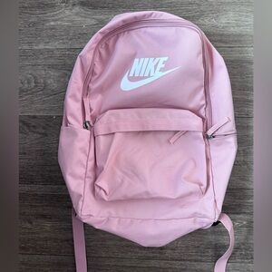 Nike Heritage Backpack | Foam Pink